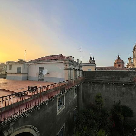 Allure Palace Ачиреале Экстерьер фото